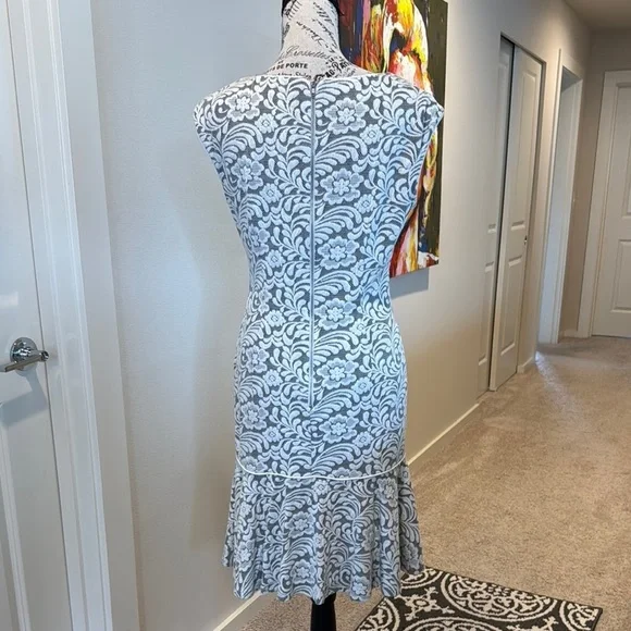 Maggy London Black and White A-line Midi Dress - Picture 5 of 12